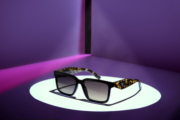 Photograph Ardalan Dadashbeyki Purple on One Eyeland